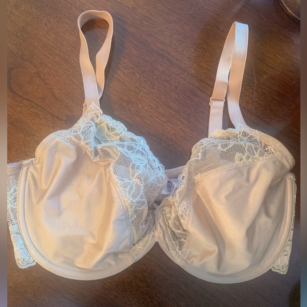 Wacoal Lace Inlet Bra